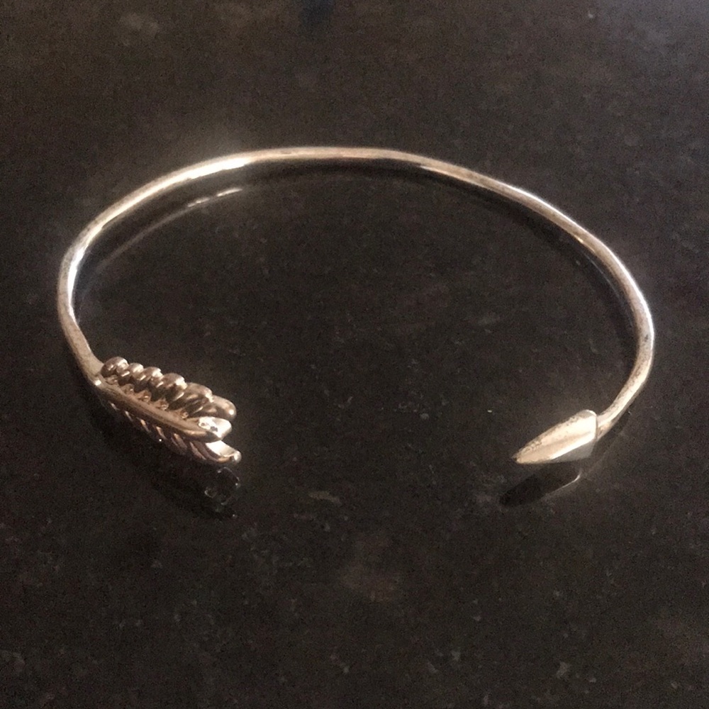Stella and Dot arrow bracelet